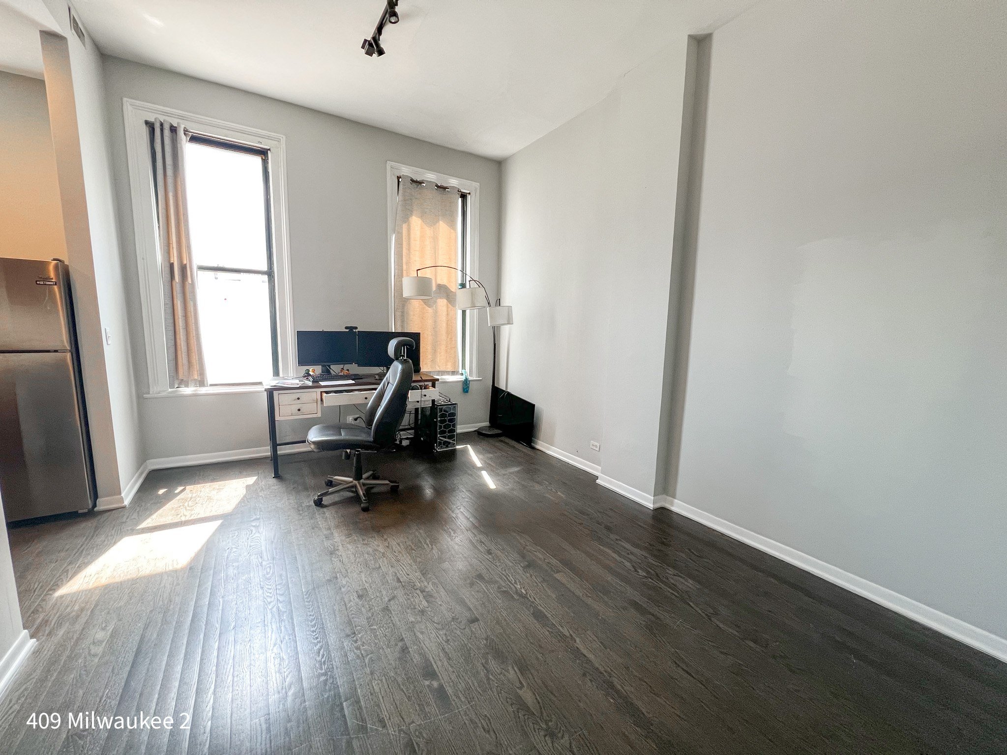 409 N. Milwaukee Ave. 409 N. Milwaukee Ave., Chicago 60654 West Town - Leasing by Cross Street